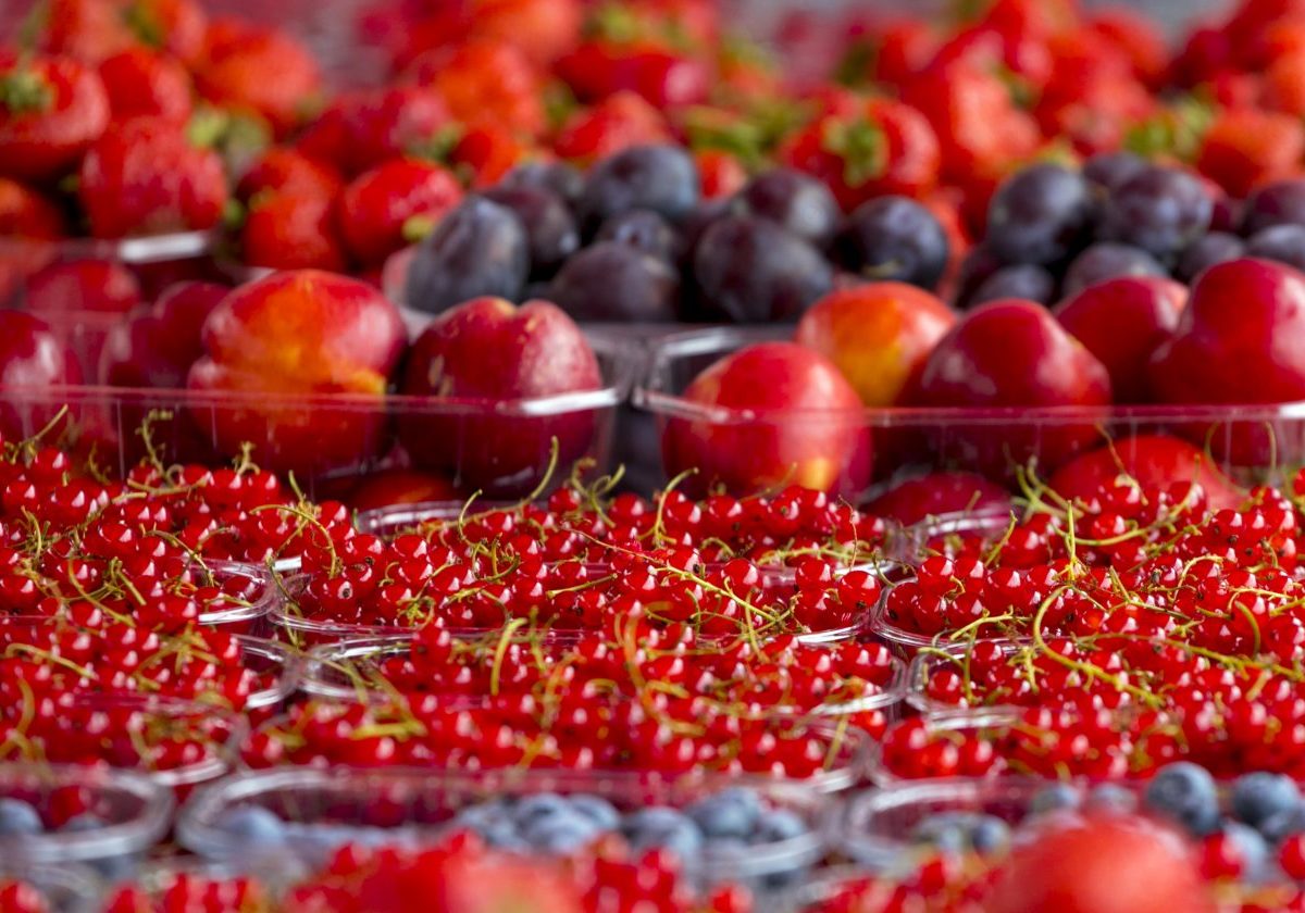 Európske ovocie obsahuje nebezpečné pesticídy; podľa EK sa niet čoho báť
