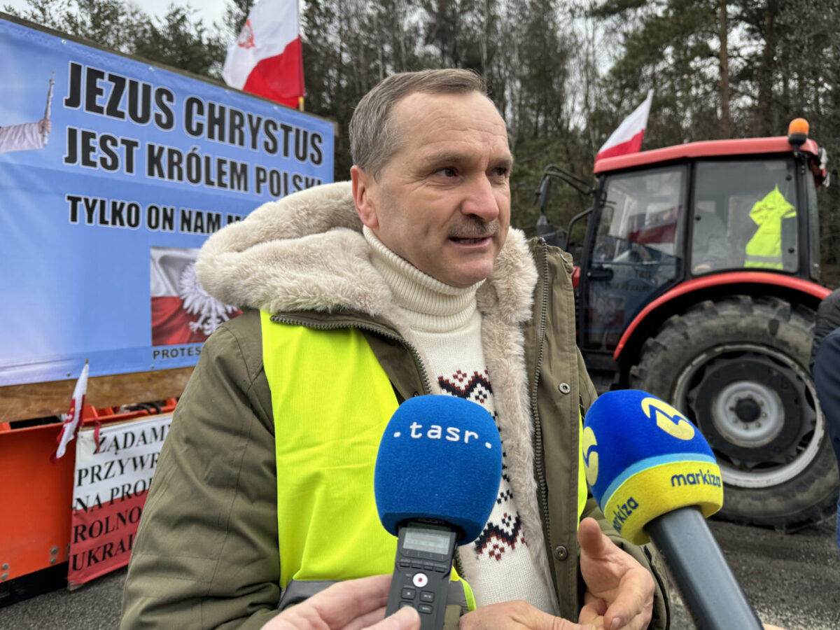 Poľskí farmári zablokovali hraničný priechod Vyšný Komárnik - Barwinek