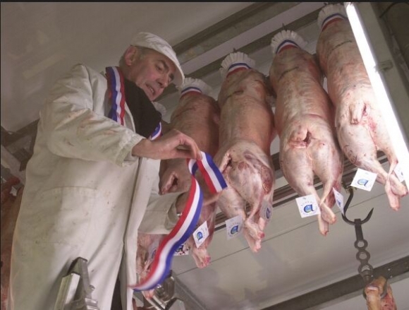 EÚ chce podporiť trh s bravčovým mäsom
