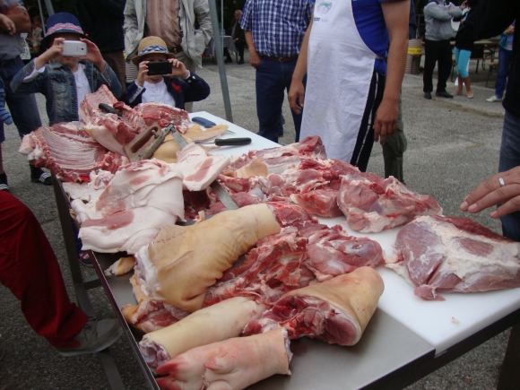 Na Slovensku prekvitá nelegálny predaj mäsa